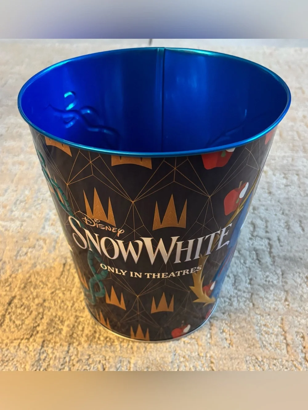 Disney Snow White Metal Popcorn Bucket